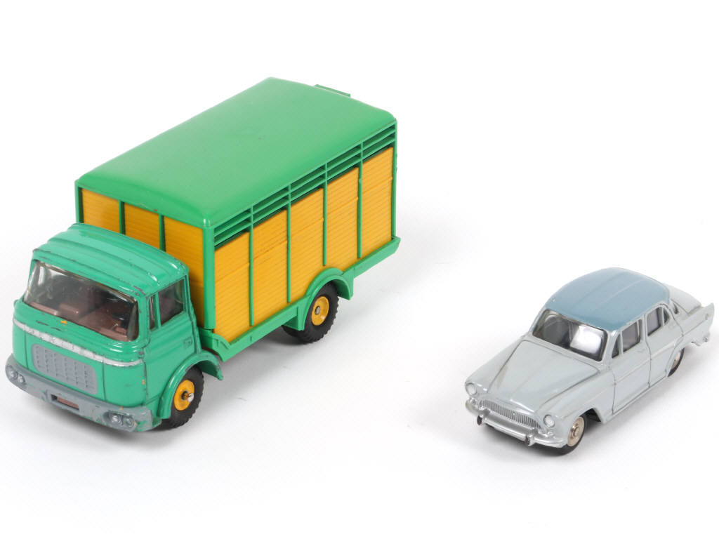 Lot 108 - DINKY TOYS (FRANCE) (2)