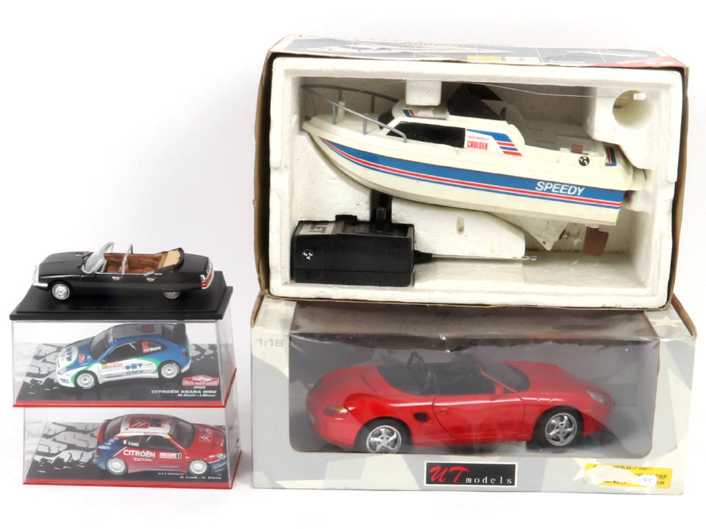 Lot 70 - DIVERS (5)