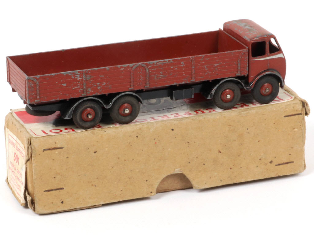 Lot 174 - DINKY TOYS (GB) (1)