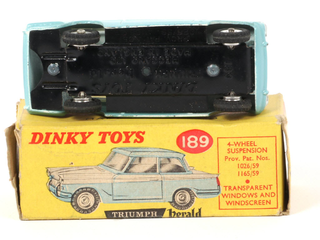 Lot 172 - DINKY TOYS (GB) (1)
