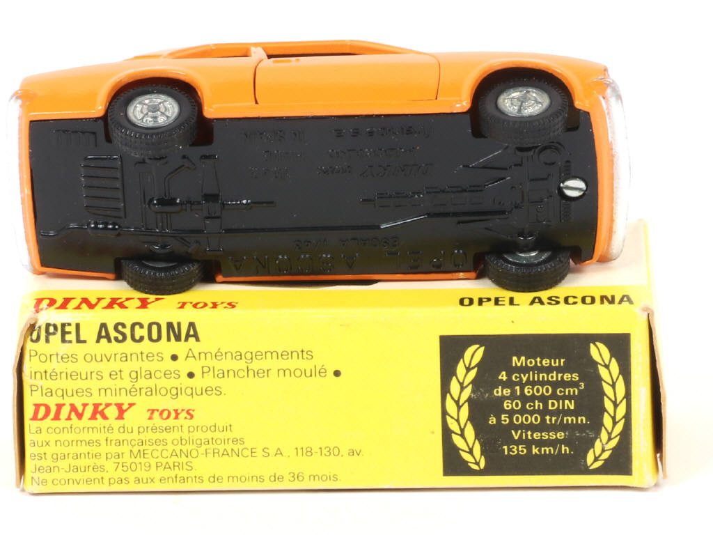 Lot 213 - DINKY TOYS (FRANCE) (1)