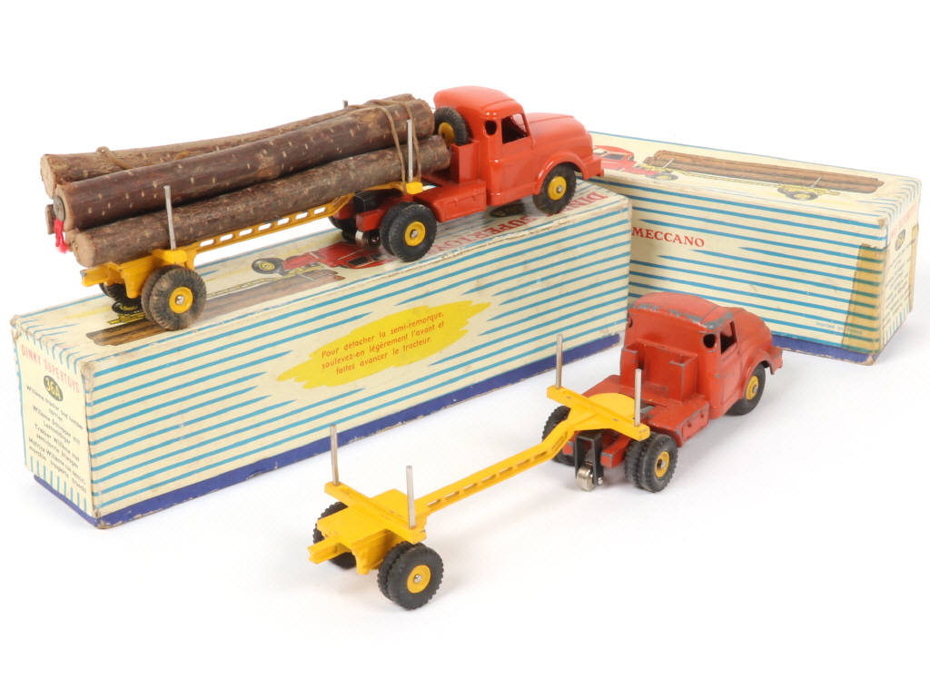 Lot 222 - DINKY TOYS (FRANCE) (2)