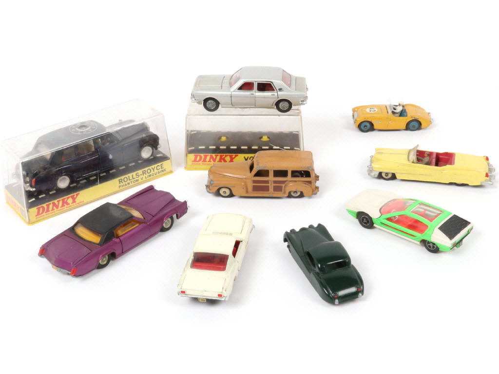 Lot 179 - DINKY TOYS (GB) (9)