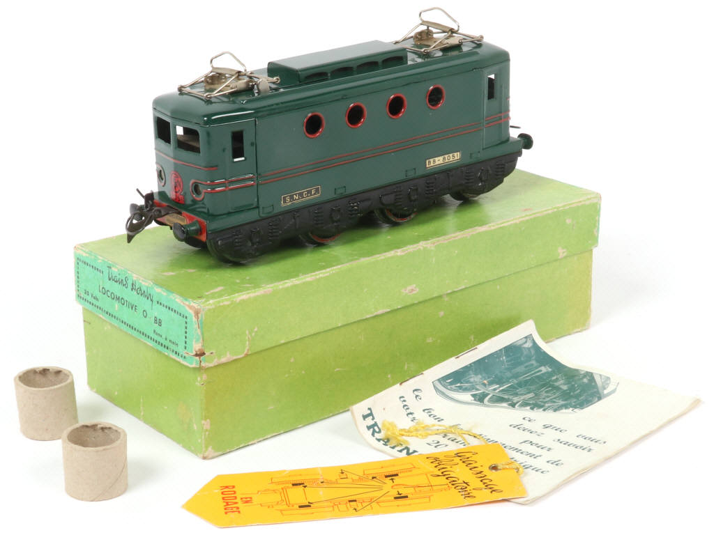 Lot 13 - HORNBY 'O' (FRANCE) (1)