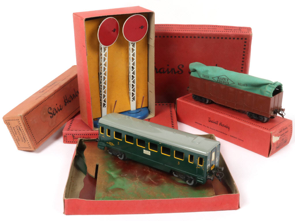 Lot 22 - HORNBY 'O' (FRANCE) (4)