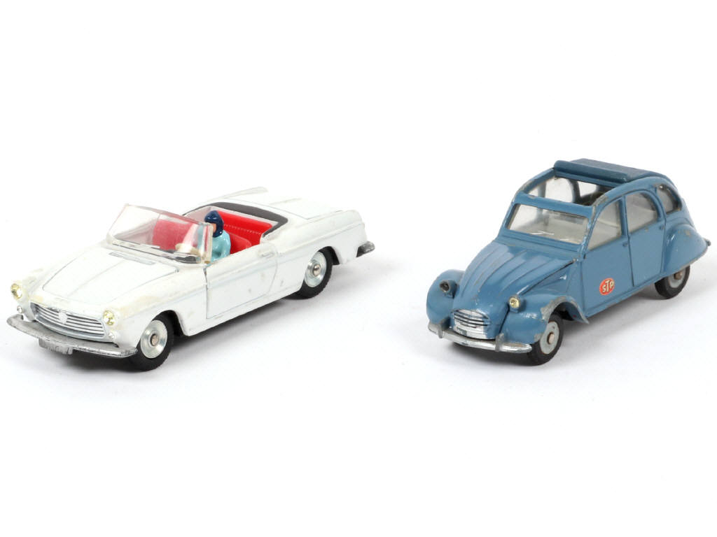 Lot 227 - DINKY TOYS (FRANCE) (2)