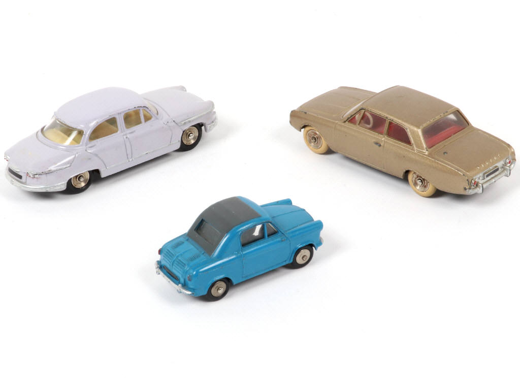 Lot 234 - DINKY TOYS (FRANCE) (3)