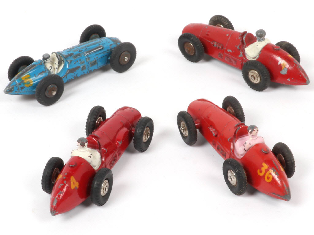 Lot 250 - DINKY TOYS (FRANCE) (4)
