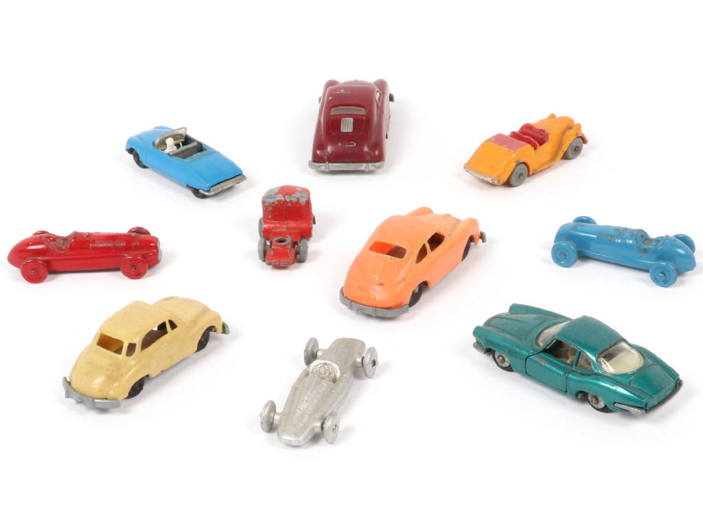 Lot 44 - DIVERS (10)