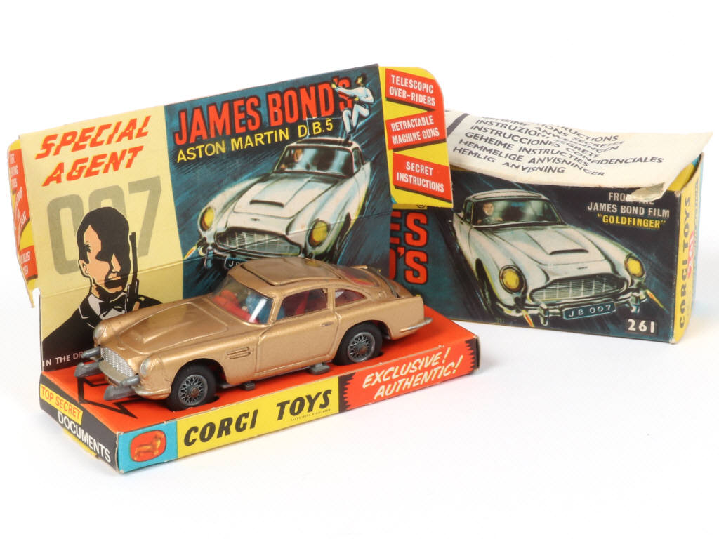 Lot 86 - CORGI TOYS (GB) (1)