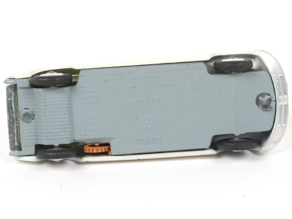 Lot 89 - CORGI TOYS (GB) (1)
