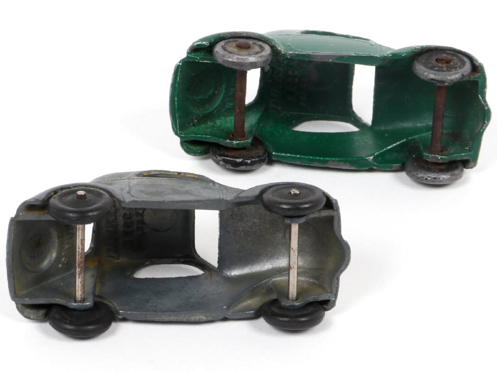 Lot 83 - DINKY TOYS (FRANCE) (1)