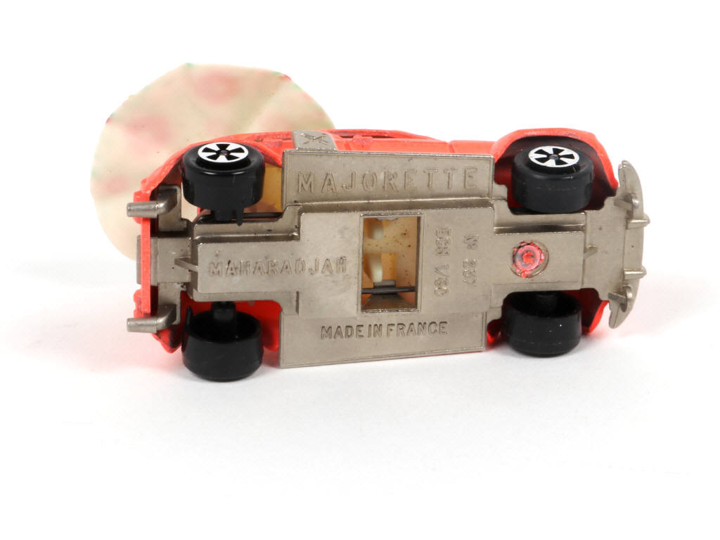 Lot 11 - MAJORETTE (FRANCE) (1)