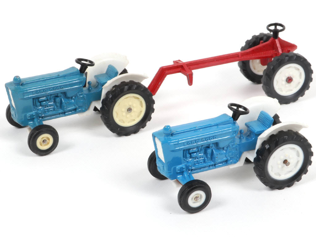 Lot 54 - MAJORETTE (FRANCE) (4)
