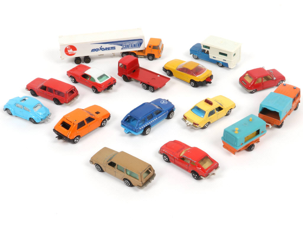 Lot 77 - MAJORETTE (FRANCE) (14)