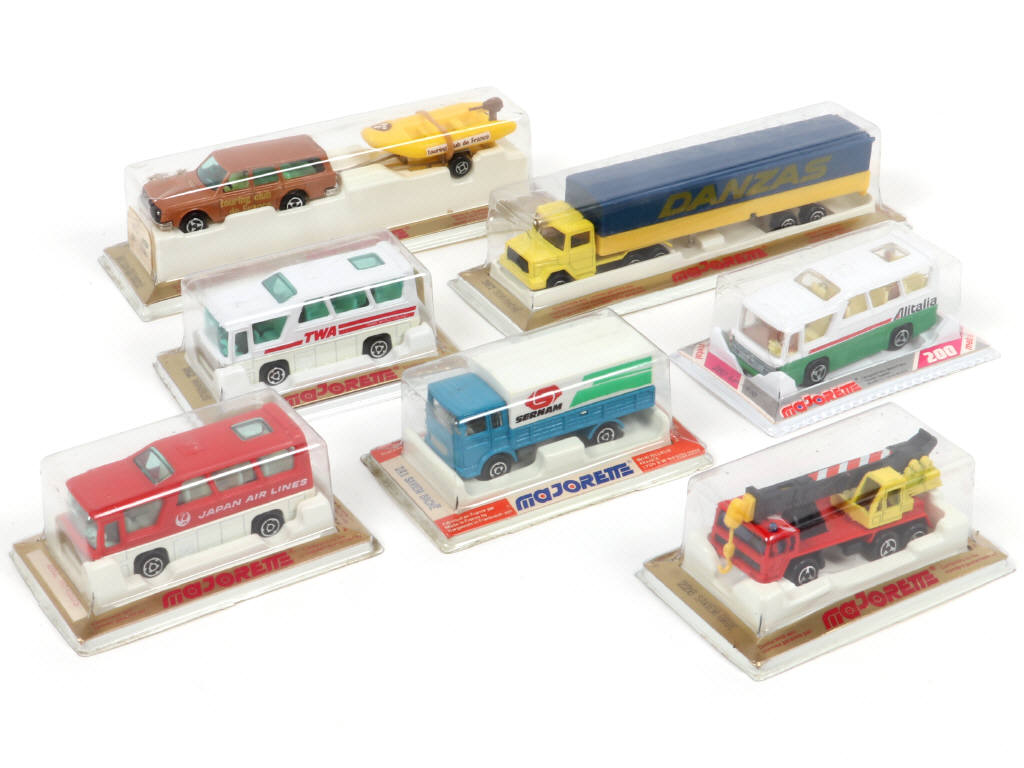 Lot 70 - MAJORETTE (FRANCE) (7)