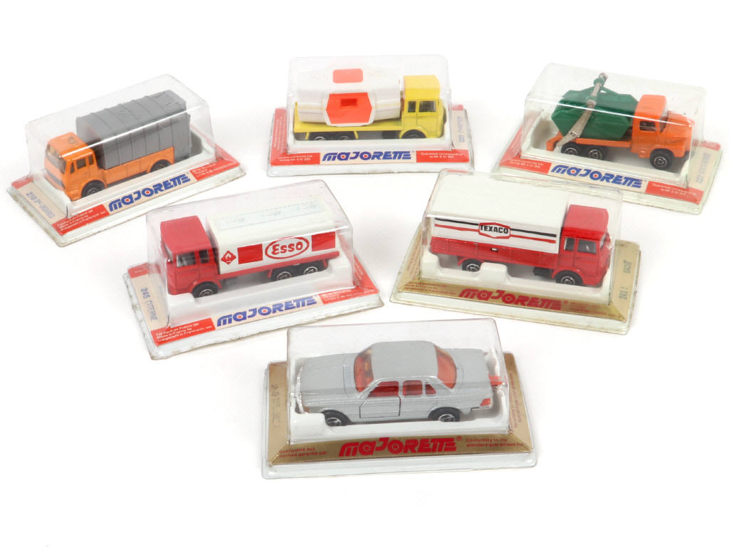 Lot 68 - MAJORETTE (FRANCE) (6)