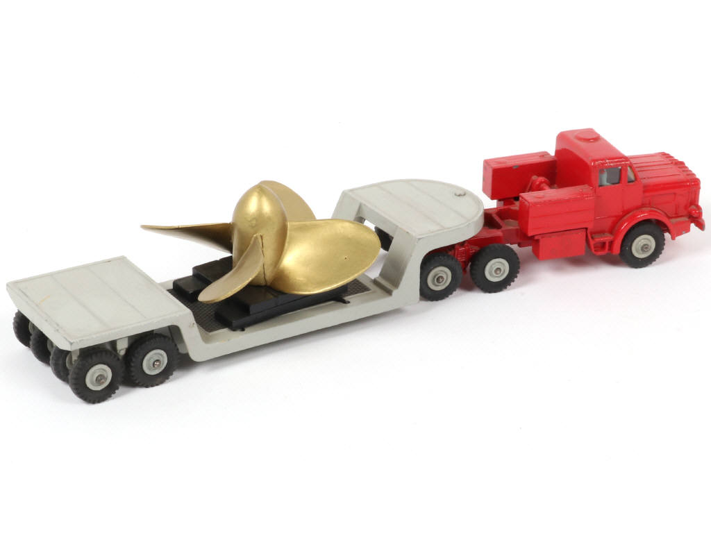 Lot 109 - DINKY TOYS (GB) (1)