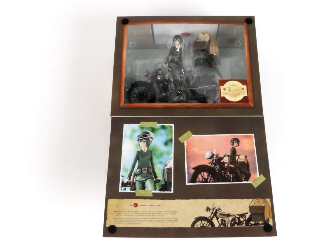 Lot 31 - DIVERS (4)