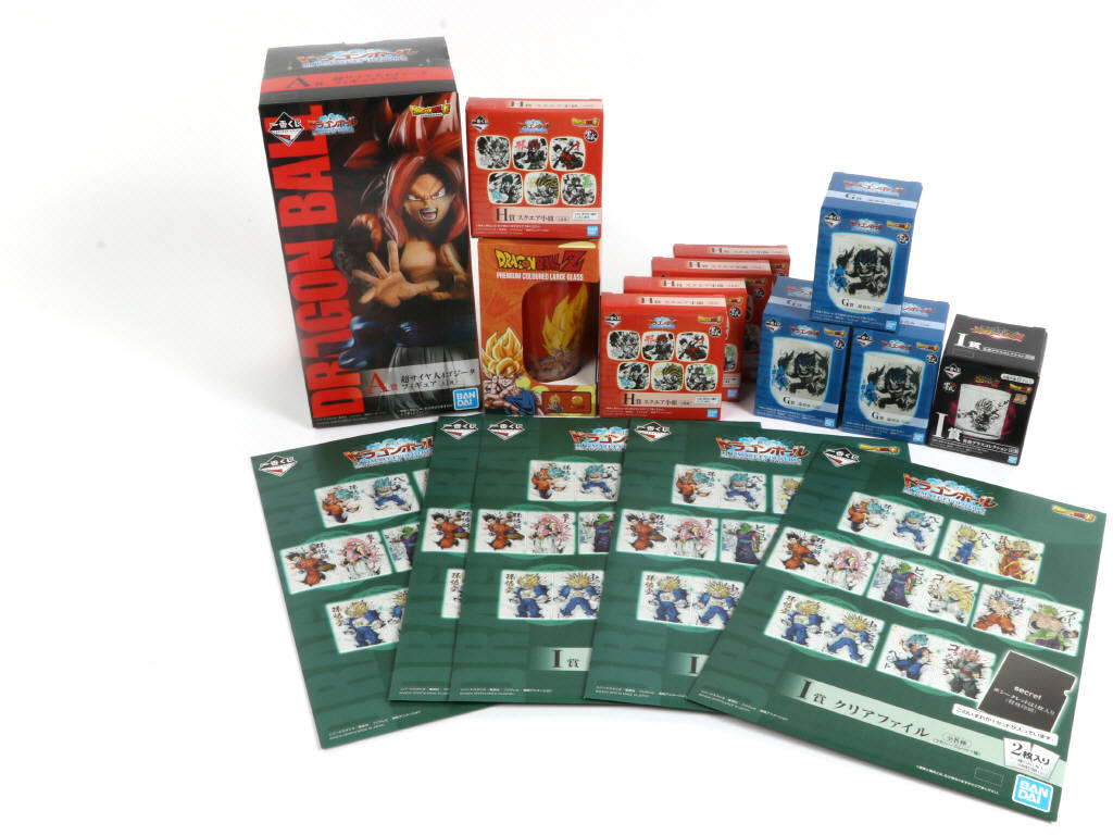 Lot 69 - DIVERS (25)
