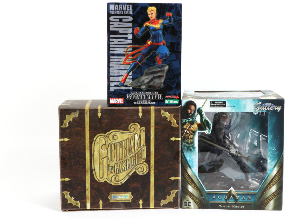 Lot 85 - DIVERS (JAPON) (3)
