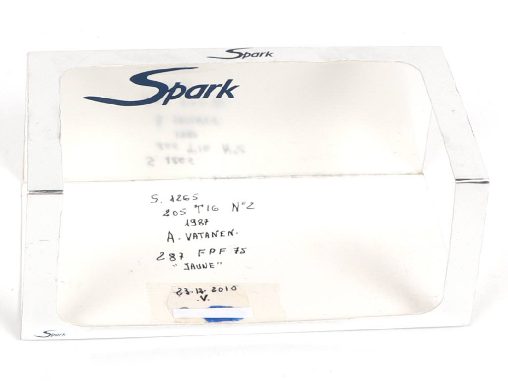 Lot 99 - SPARK (MACAU) (1)