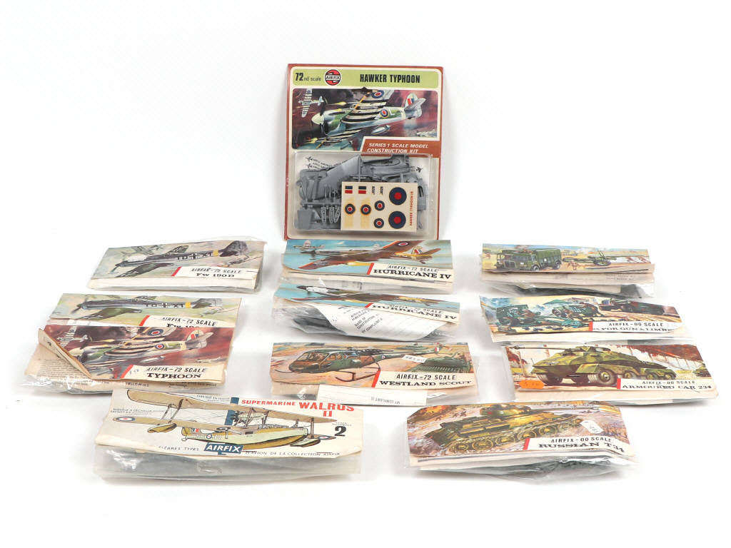 Lot 37 - AIRFIX (GB) (12)