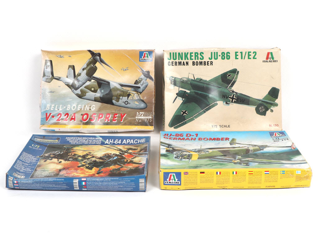 Lot 17 - DIVERS (4)