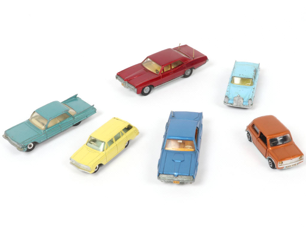 Lot 196 - DINKY TOYS (GB) (6)