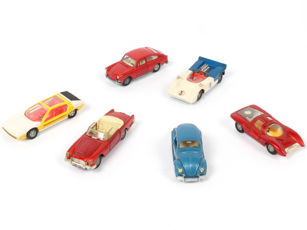 Lot 193 - DINKY TOYS (GB) (6)