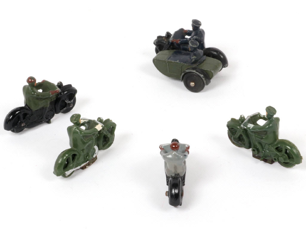 Lot 188 - DINKY TOYS (GB) (5)