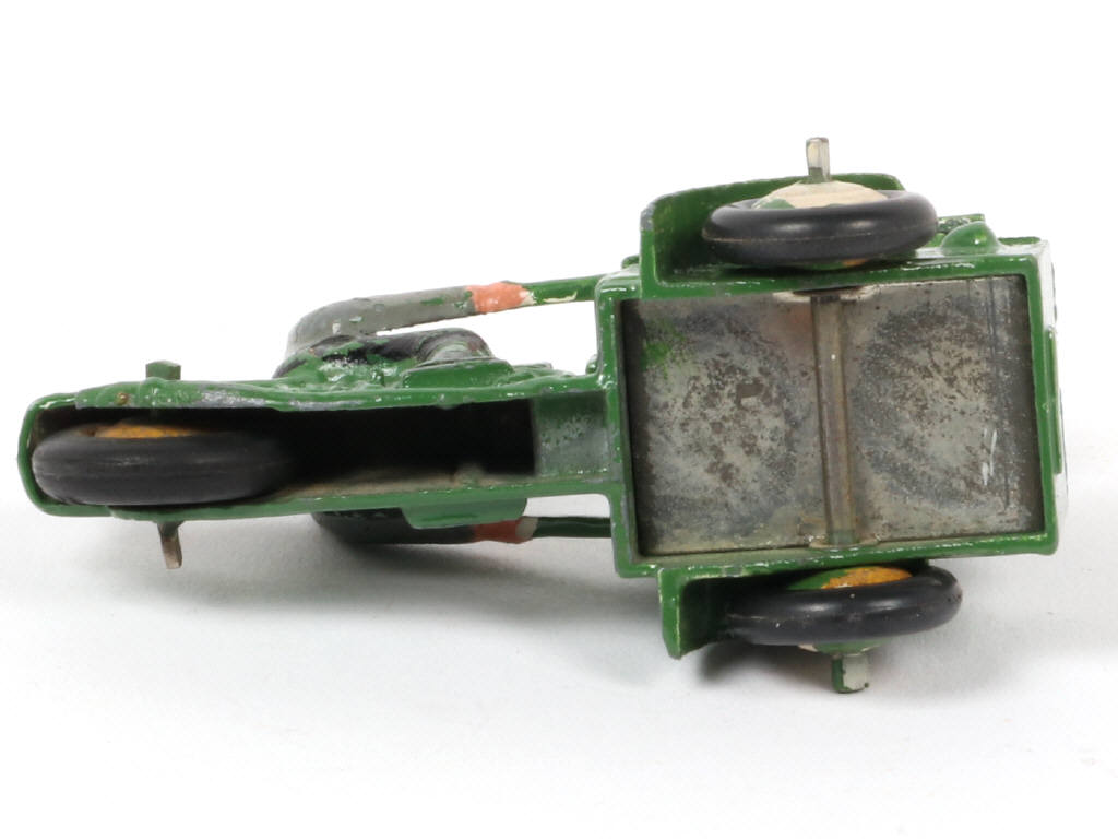 Lot 216 - DINKY TOYS (FRANCE) (1)