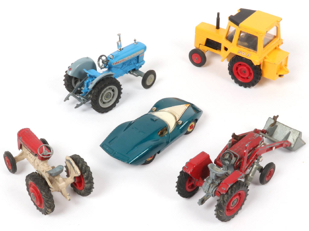 Lot 108 - CORGI TOYS (GB) (5)