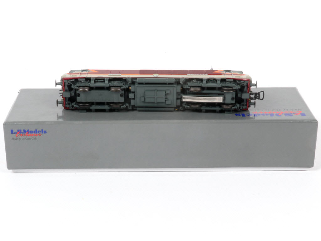 Lot 10 - L.S. MODELS 'HO' (BELGIQUE) (1)