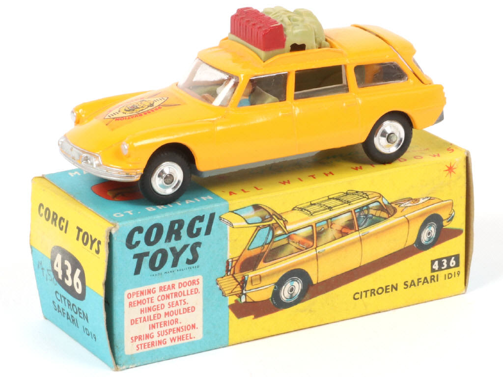 Lot 259 - CORGI TOYS (GB) (1)