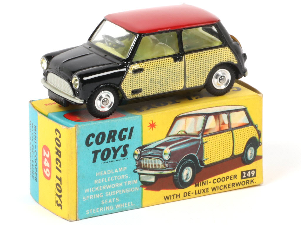 Lot 263 - CORGI TOYS (GB) (1)