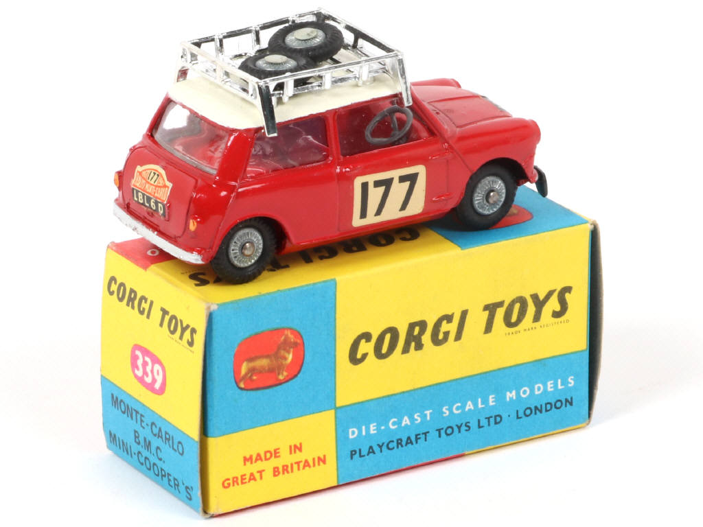 Lot 265 - CORGI TOYS (GB) (1)
