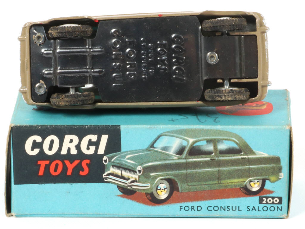 Lot 247 - CORGI TOYS (GB) (1)