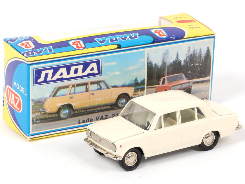 Lot 101 - NOVOEXPORT (URSS) (1)