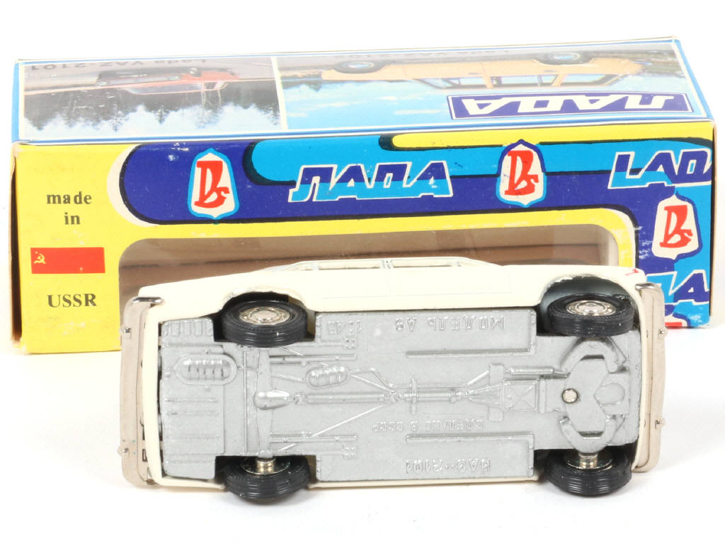 Lot 101 - NOVOEXPORT (URSS) (1)