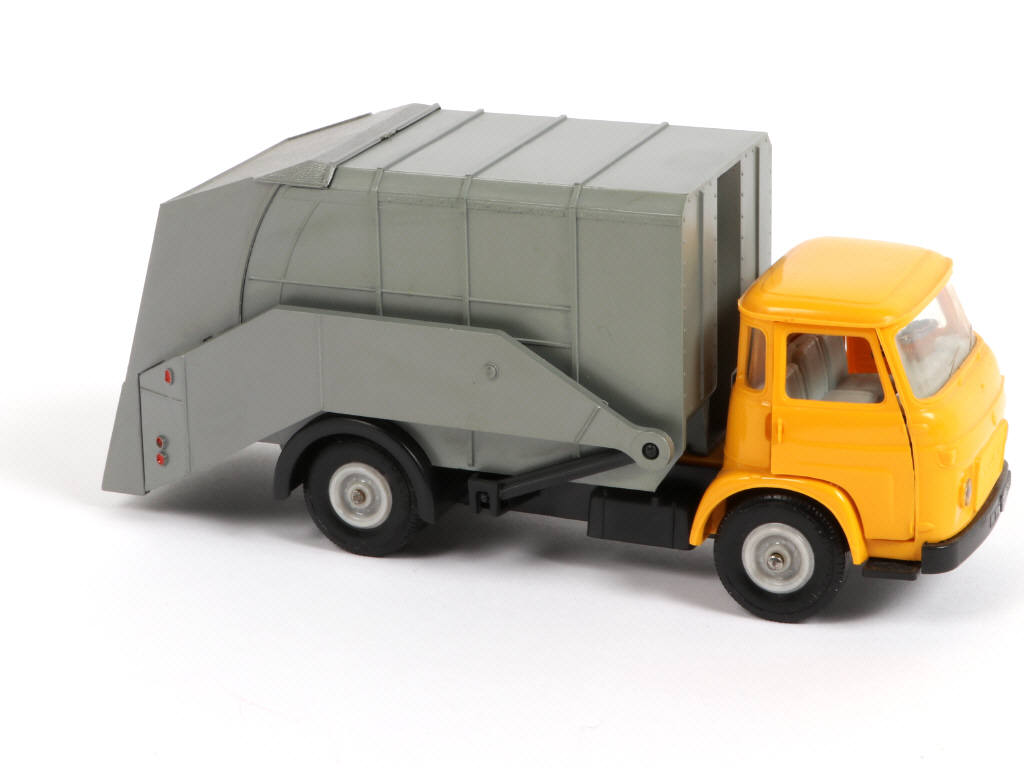 Lot 371 - NOREV (FRANCE) (1)