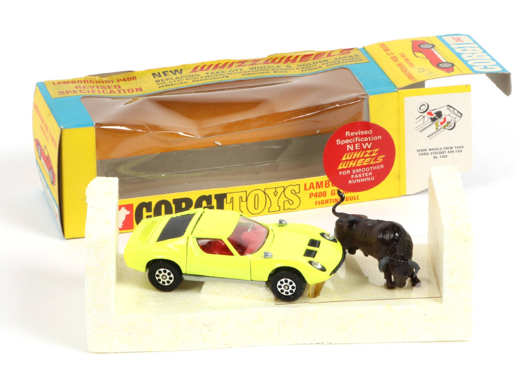 Lot 271 - CORGI TOYS (GB) (1)