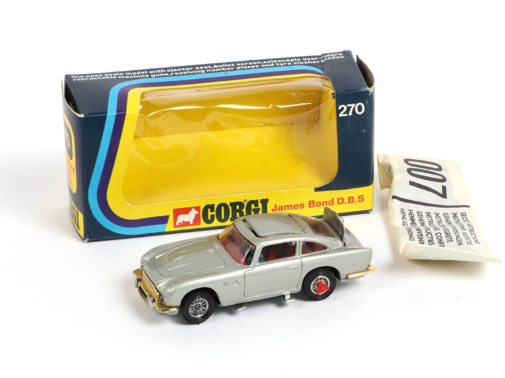 Lot 274 - CORGI TOYS (GB) (1)