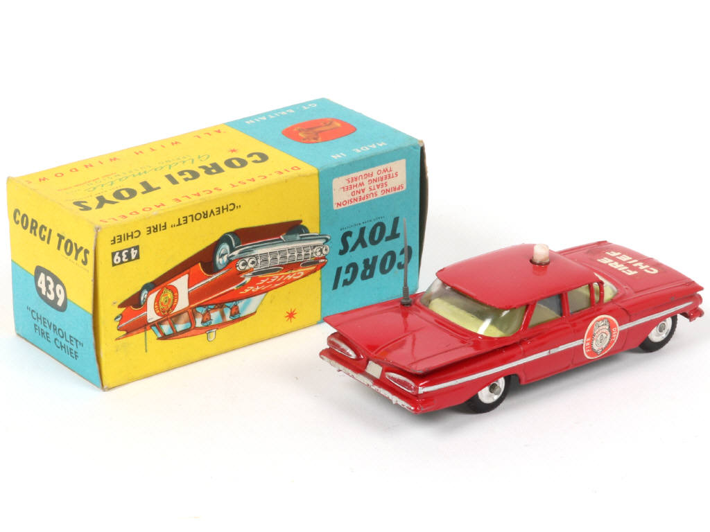 Lot 260 - CORGI TOYS (GB) (1)