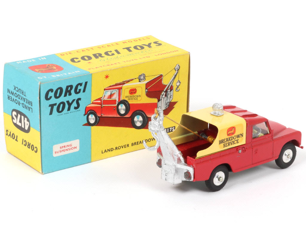 Lot 261 - CORGI TOYS (GB) (1)