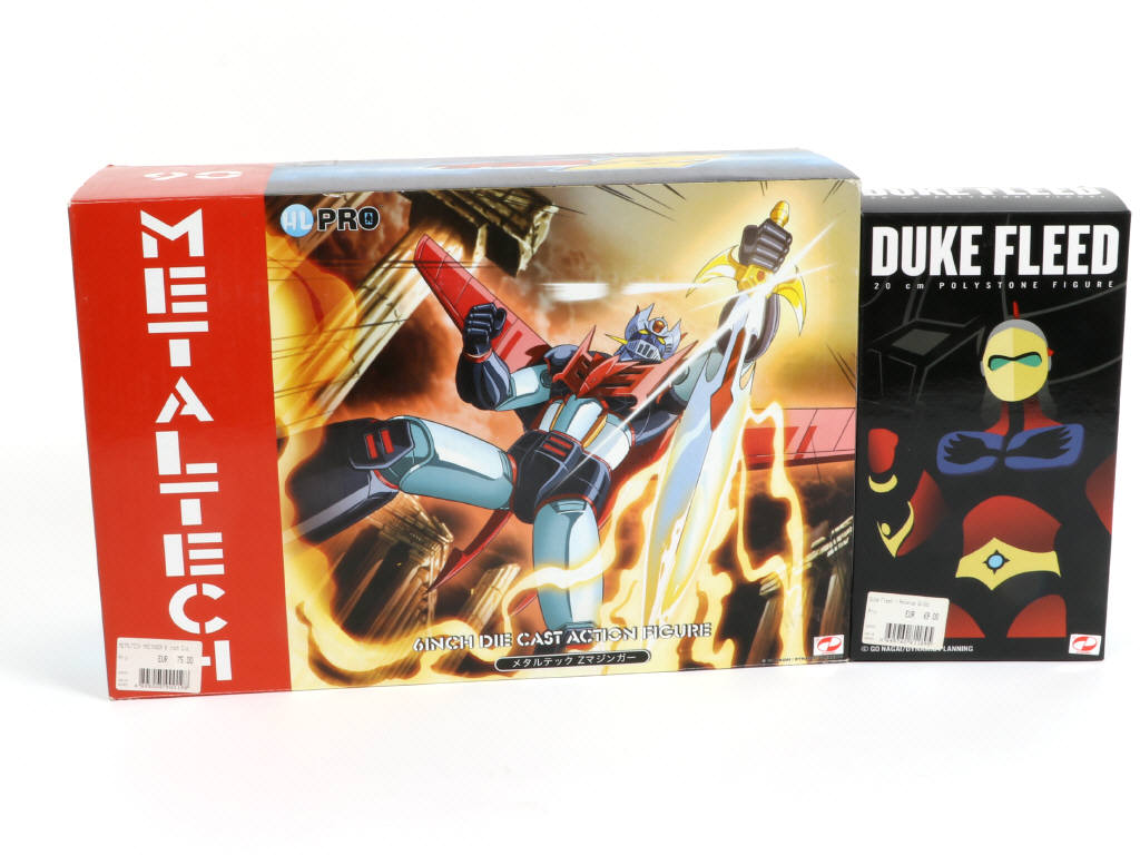 Lot 185 - DIVERS (2)