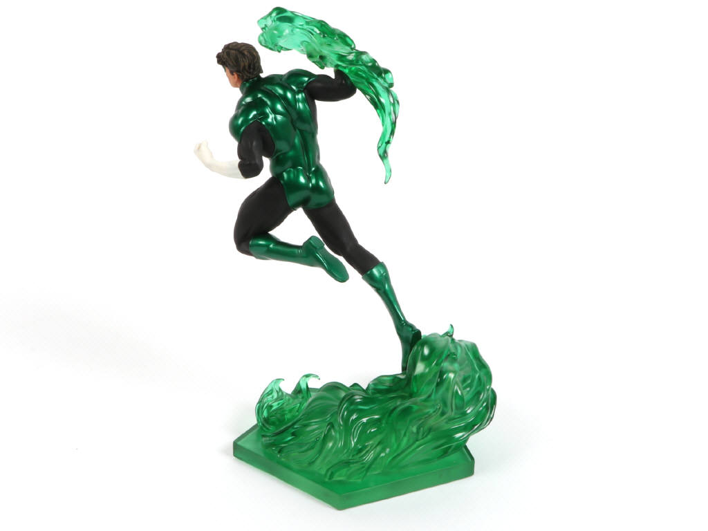 Lot 184 - DIVERS (2)