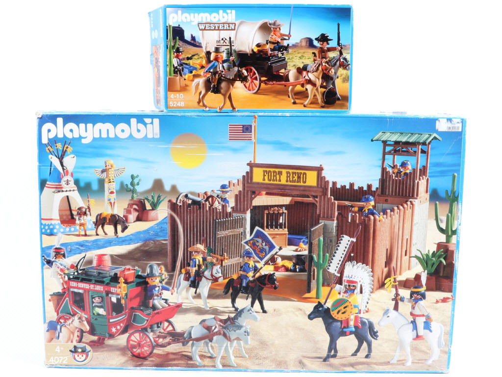 Lot 13 - PLAYMOBIL (ALLEMAGNE) (2)