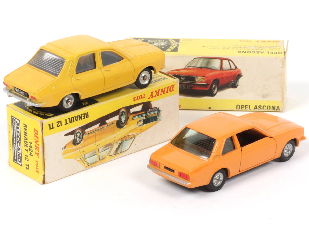 Lot 338 - DINKY TOYS (FRANCE) (2)