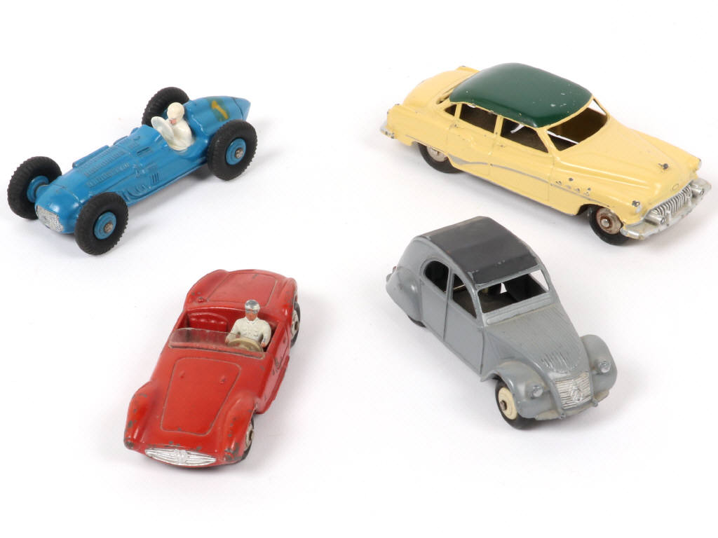 Lot 357 - DINKY TOYS (FRANCE) (4)